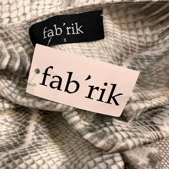 fab'rik Everly one Shoulder Snake Print Maxi Dress Sz S NWT - Picture 5 of 9